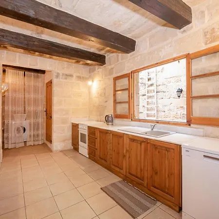 3 Bedroom House Of Character In Near Mdina Дом отдыха *