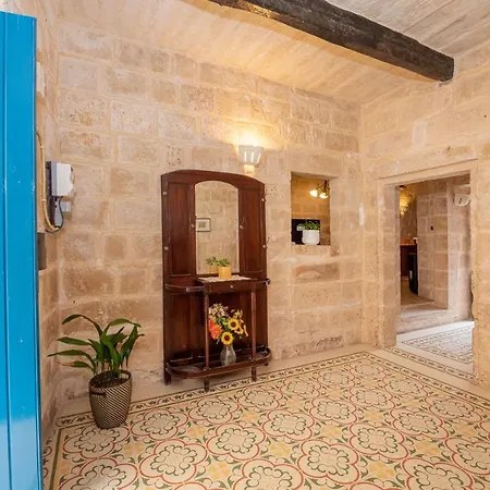 3 Bedroom House Of Character In Near Mdina *