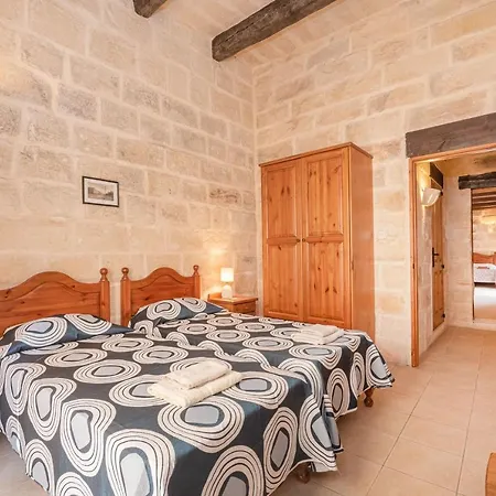 3 Bedroom House Of Character In Near Mdina * Rabat