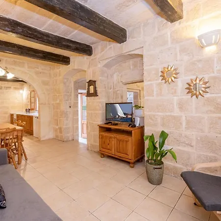 3 Bedroom House Of Character In Near Mdina Ferienhaus Rabat