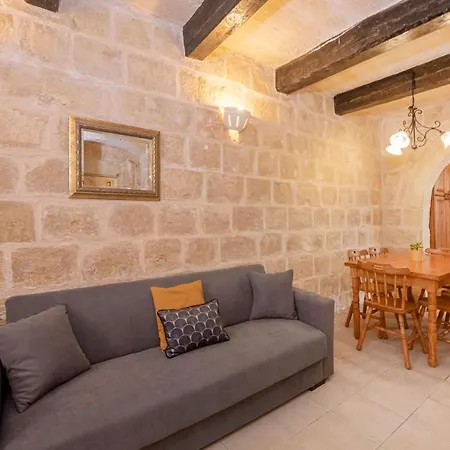3 Bedroom House Of Character In Near Mdina Ferienhaus *