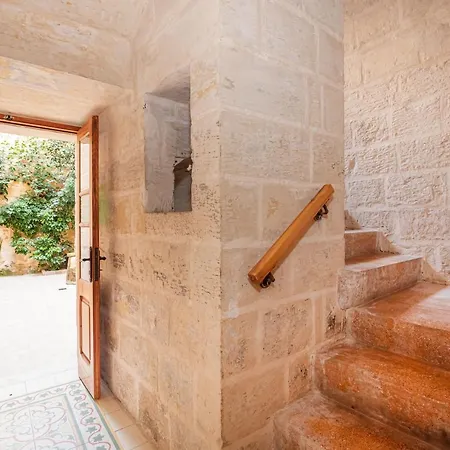 3 Bedroom House Of Character In Near Mdina